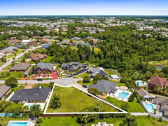 5th image of 504 Parkwood Ct