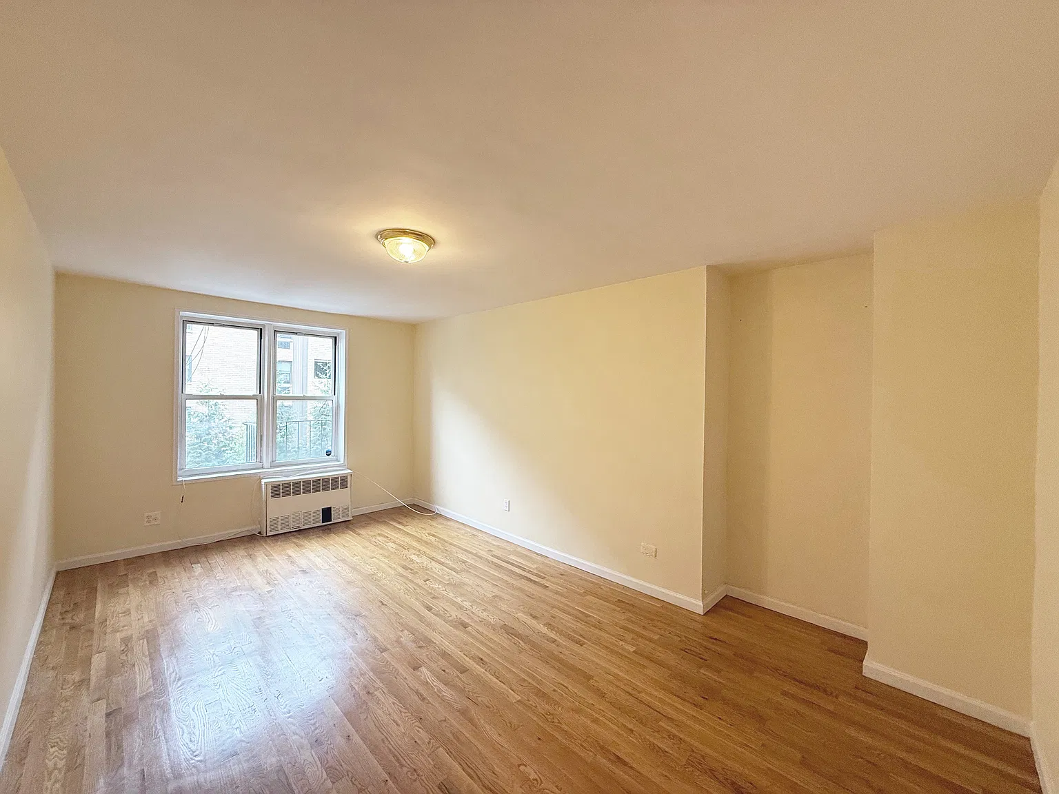 575 Herkimer Street — Photo 4