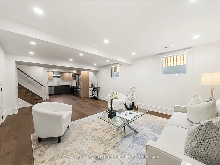 1495 Thetford Ct — Photo 26