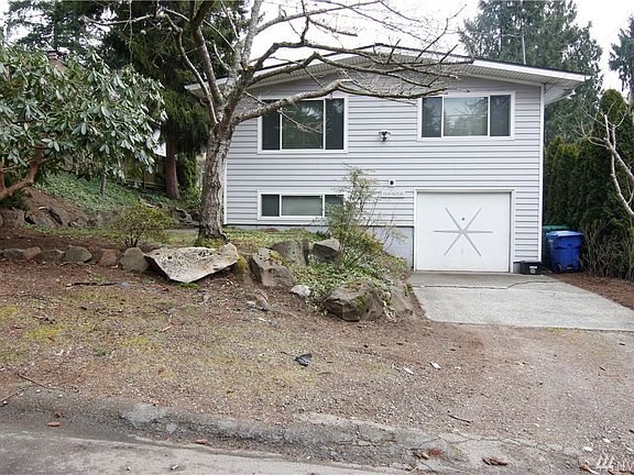 3rd image of 10420 17th Ave NE