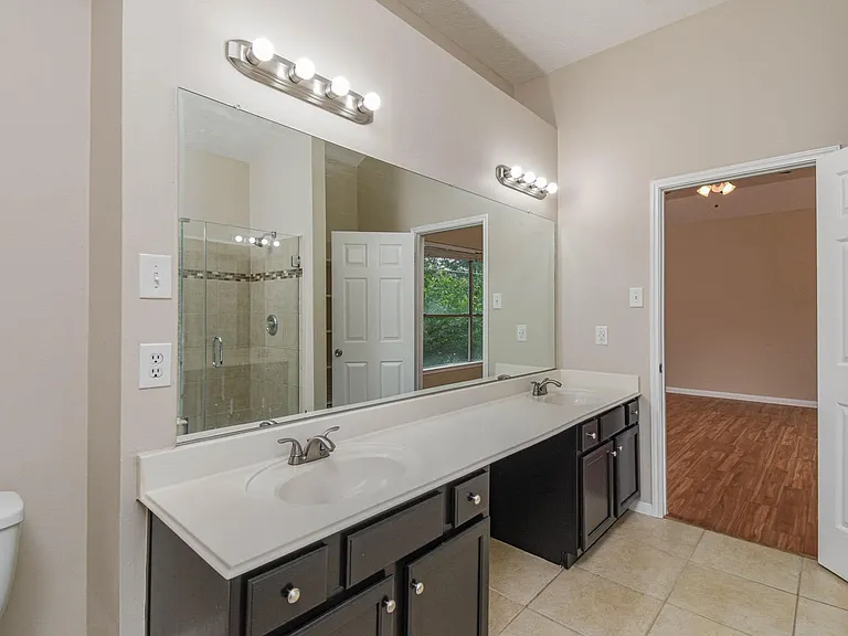 9523 Tallow Tree Dr — Photo 20