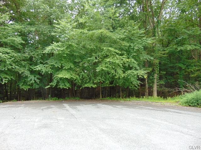 1st image of 204 Tiger Lily Ln