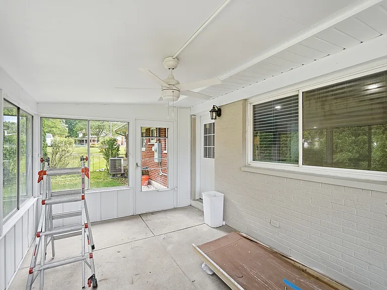 3920 Pobst Dr — Photo 25