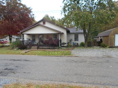 703 Austin Ave, Flora, IL, 62839