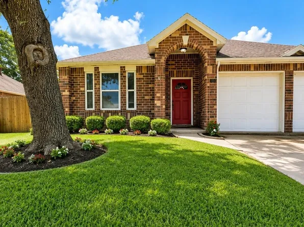4508 Stonebridge Dr, Pearland, TX 77584