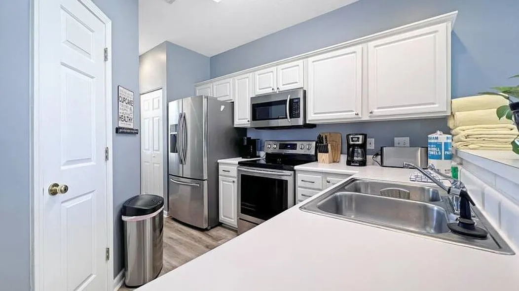 2 bed, 950 sqft, $1,600 — Photo 4