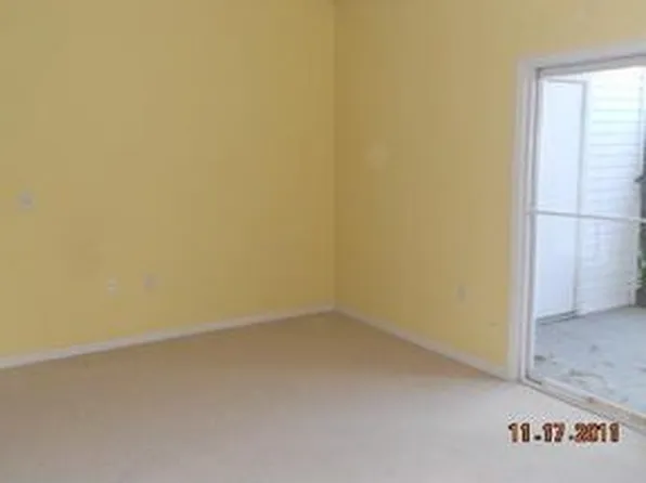 6155 Pelican Pointe Unit 102, Columbus, OH 43231