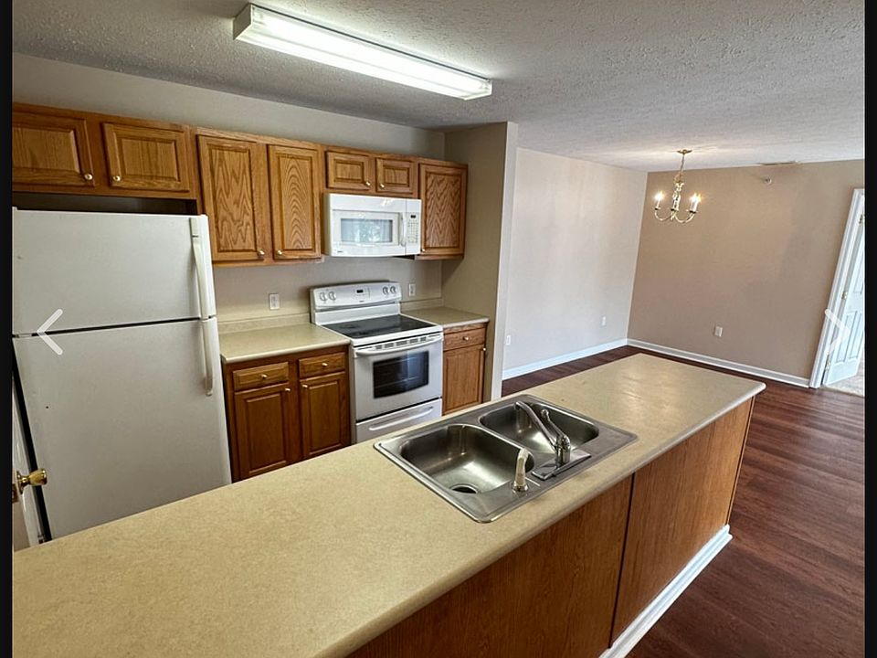 1st image of 7302-7302 Stonewood Dr