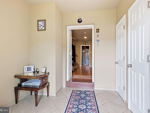 4th image of 1111 Harriett Rd
