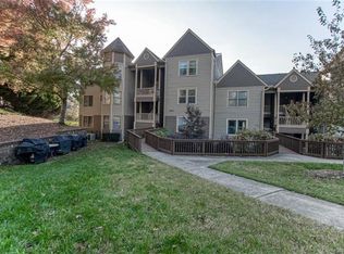 13824 Queens Harbor Rd UNIT E, Charlotte, NC 28278