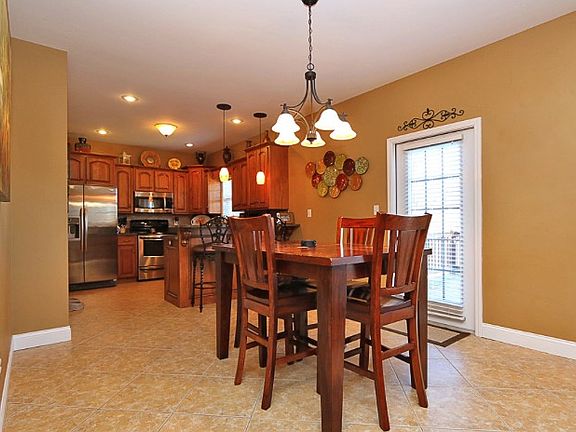 2nd image of 1417 Trevino Dr