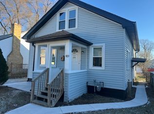 419 S Lewis Ave, Waukegan, IL 60085