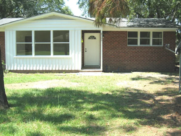 2106 Robin St, Valdosta, GA 31602