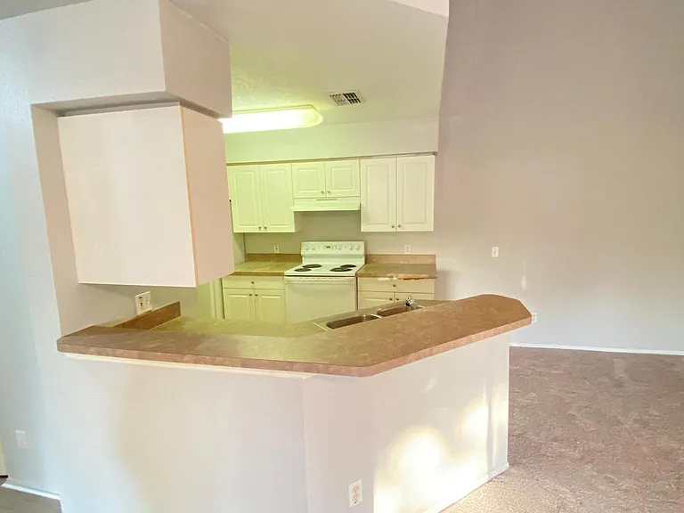 Brickleberry Ln — Photo 8