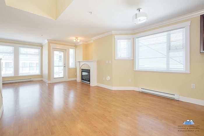 1st image of 152 E 12th St