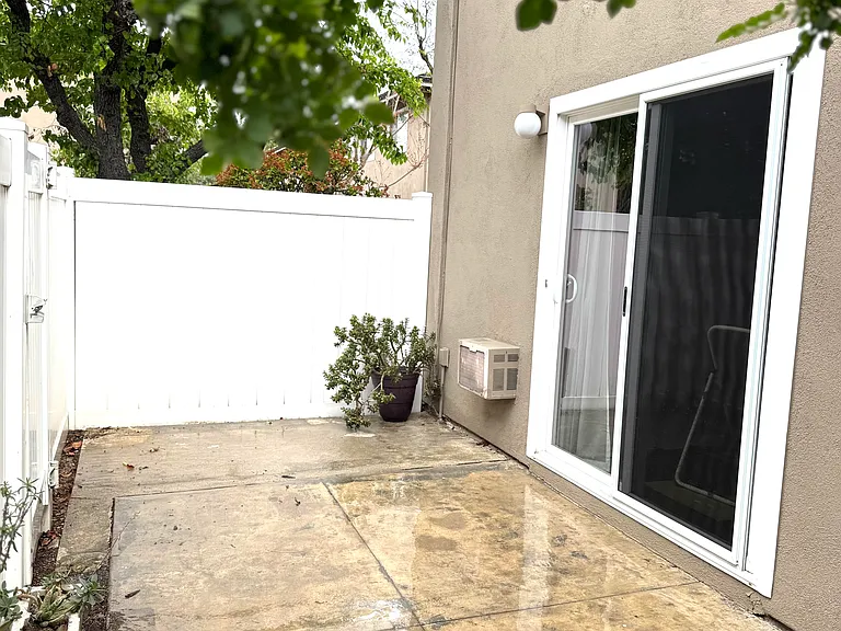 660 S Glassell St #15 — Photo 19
