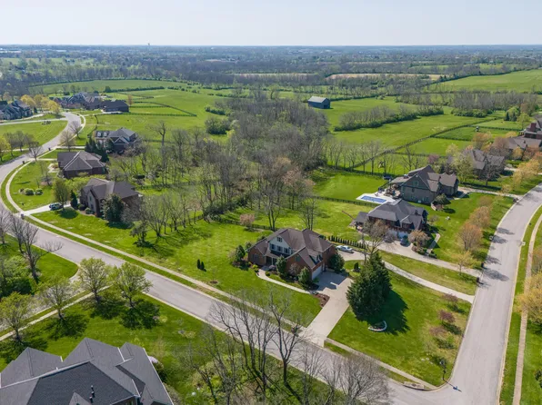 300 Stonegate Dr, Nicholasville, KY 40356