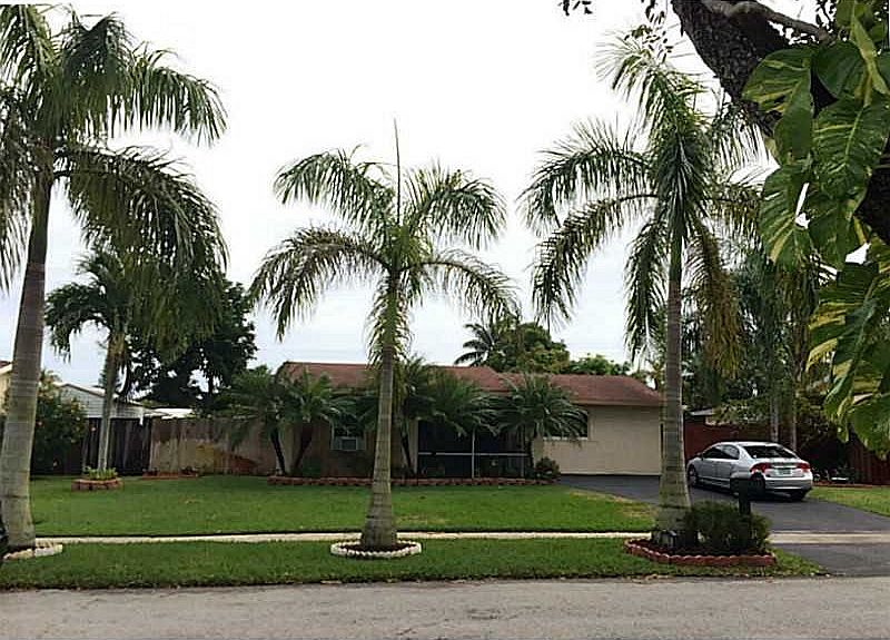1st image of 8116 NW 73rd Ave