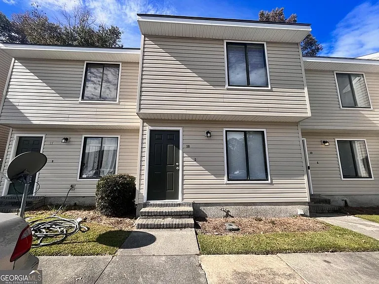 251 Knight Dr #1-18 — Photo 1