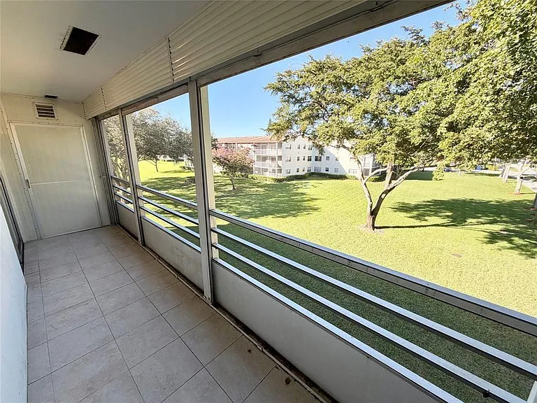 84 Mansfield Dr #84-B — Photo 18