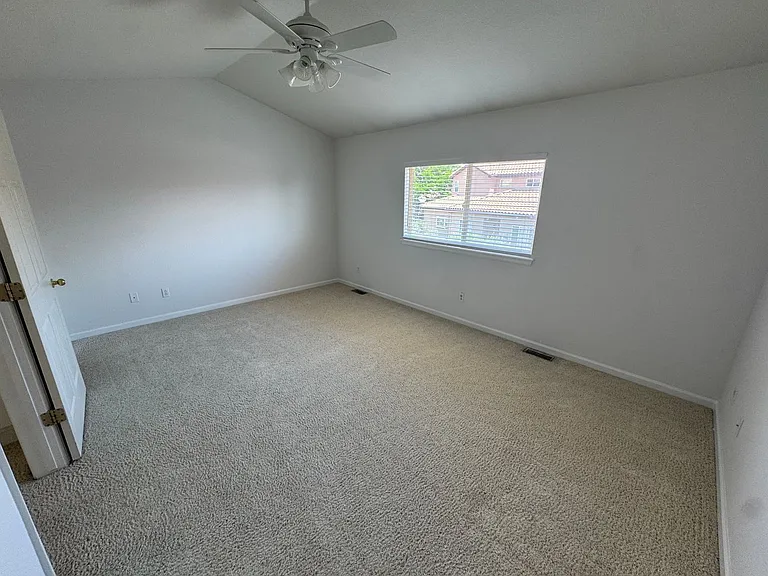 4505 S Auckland Ct — Photo 14