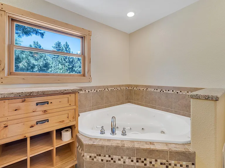 16925 Mount Rose Hwy — Photo 10
