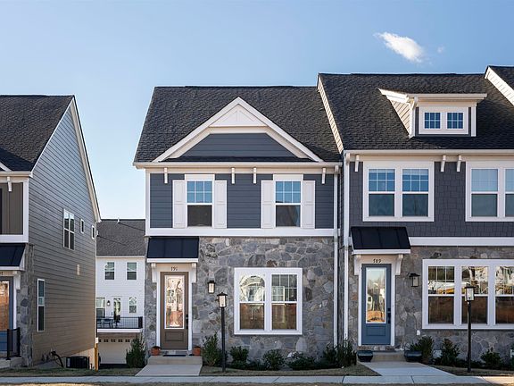 3rd image of 791 Park Ridge Dr