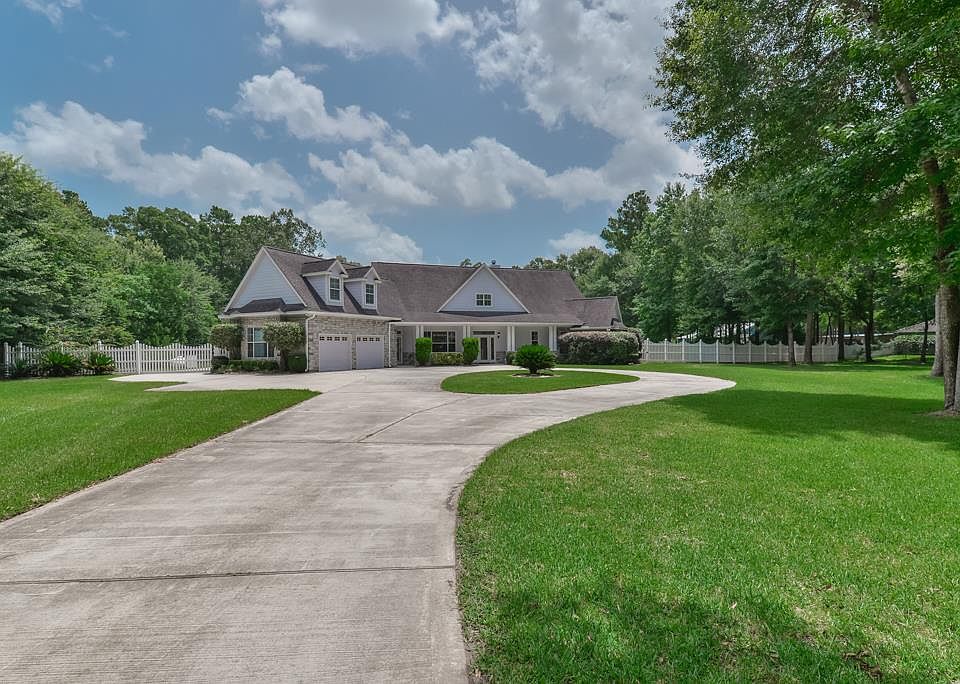 17119 Mustang Ln, New Caney, TX 77357 | Zillow