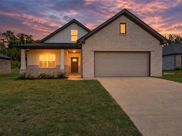 5110 Summerfield Dr E, Tuscaloosa, AL 35404