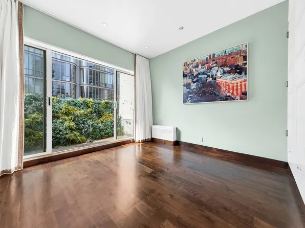 554 Broome Street image 11 of 13