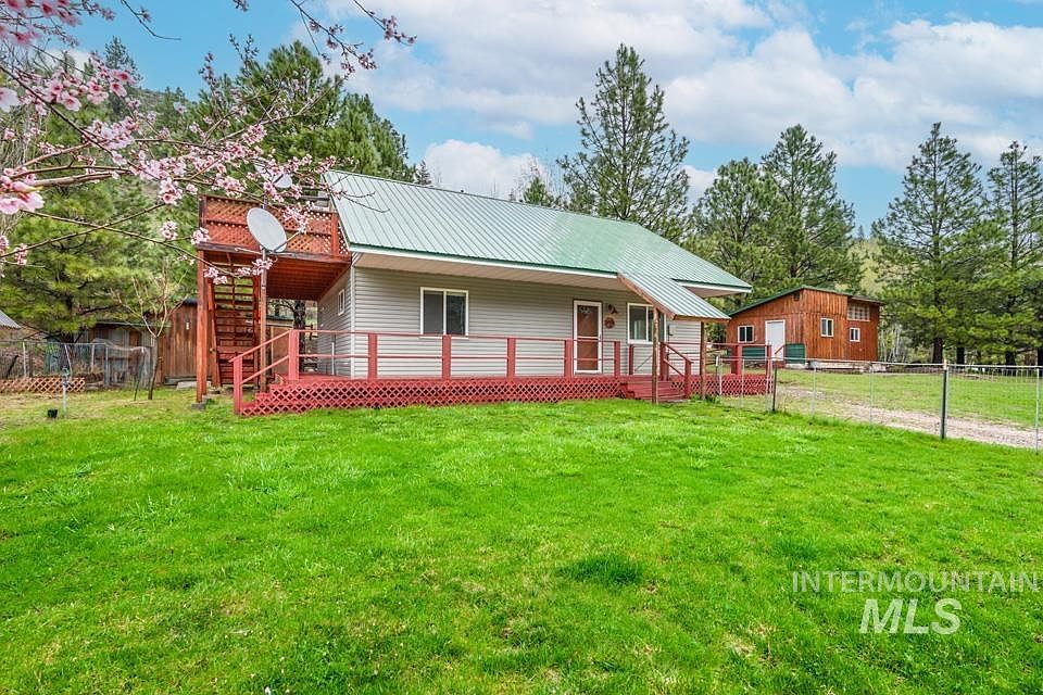 1st image of 15 Sellman Dr