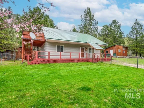 15 Sellman Dr, Lowman, ID 83637
