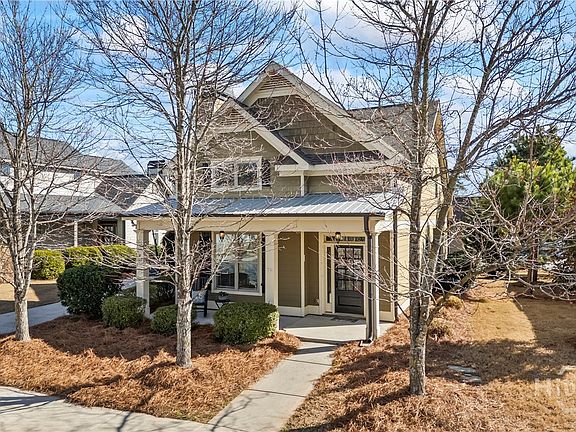 2nd image of 149 Russell Way