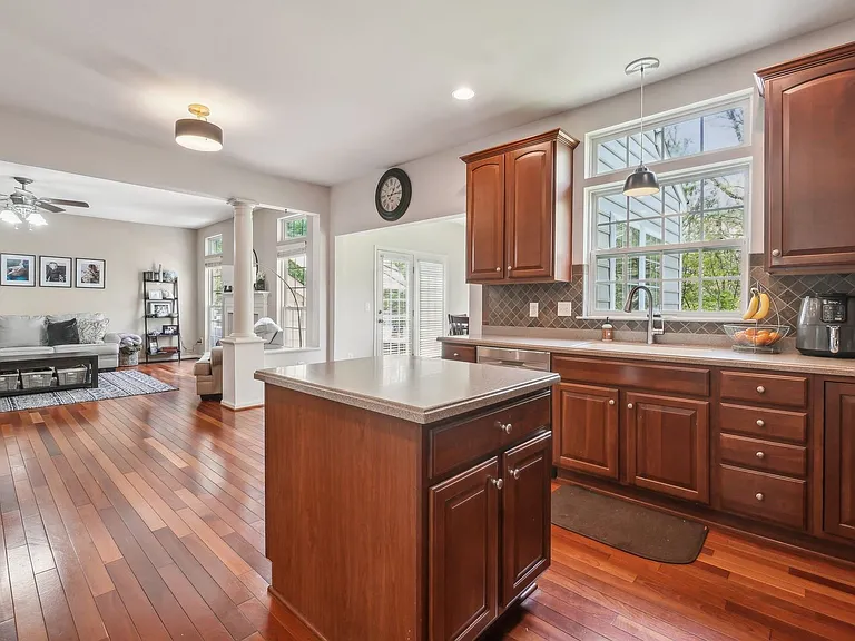 18119 Camdenhurst Dr — Photo 7