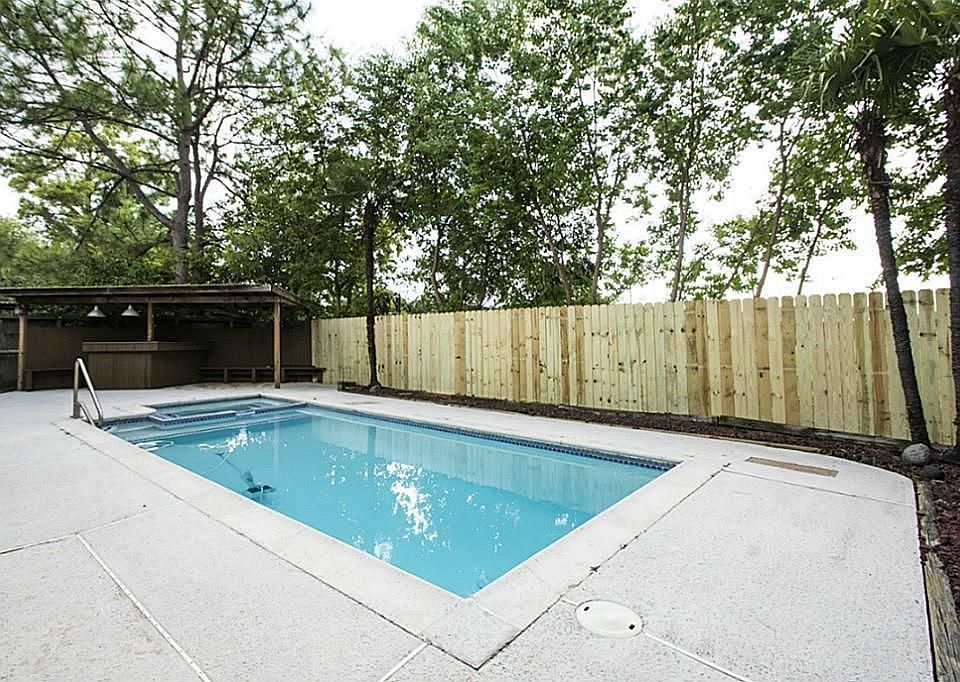 1st image of 1618 Westhurst Ln