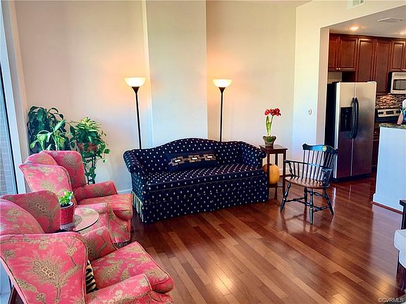 5th image of 301 Virginia St #U1007