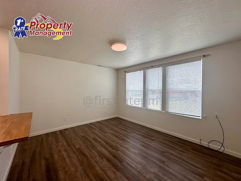 3108 1/2 N 28th St — Photo 5