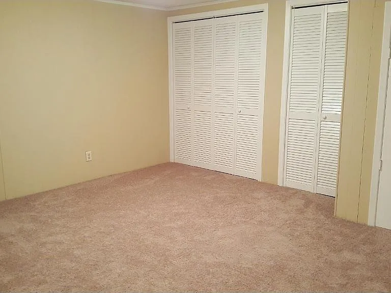 Lower level bonus room