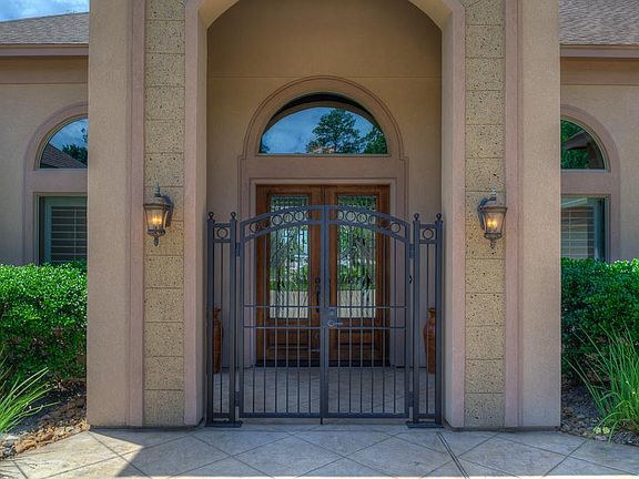 3rd image of 46 Fairway Park