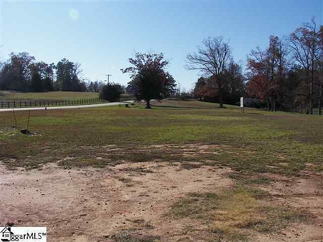 2nd image of 1 Millers Pond Way