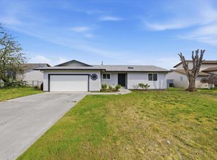725 NW Sunburst Ct, Moses Lake, WA 98837