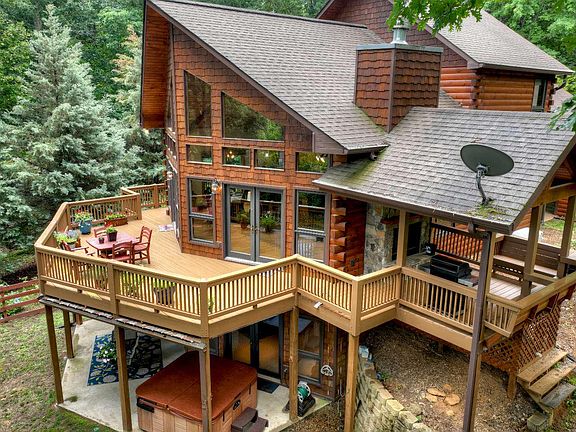 2nd image of 1087 W Hidden Valley Lakes Dr