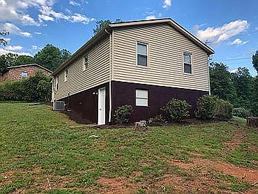 4th image of 260 Huntington Hills Dr