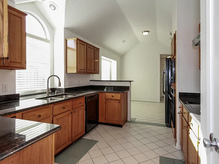 2321 Bent Brook Dr — Photo 3