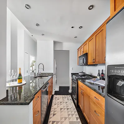 Sold by Compass | media 3