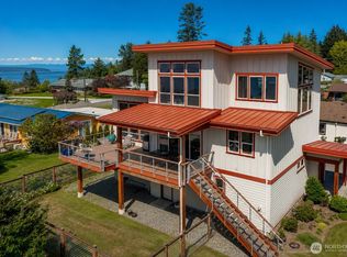 8285 Sunset St, Blaine, WA 98230