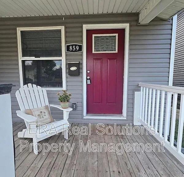 859 Reinhard Ave — Photo 3