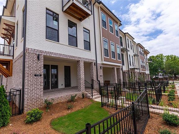 Welcome to Ecco Park, North Point s ONLY New, Luxury Townhome Community