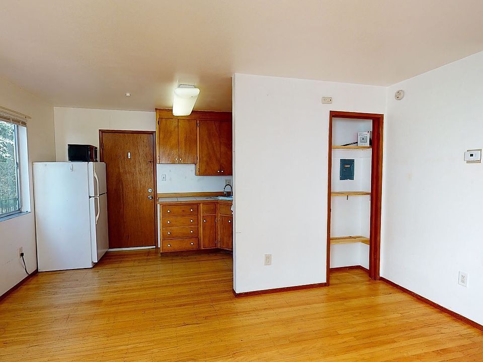 1st image of 2340 Hilgard Ave #10969916
