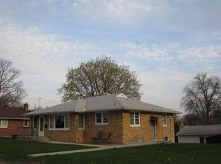 1126 8th Ave, Fulton, IL 61252